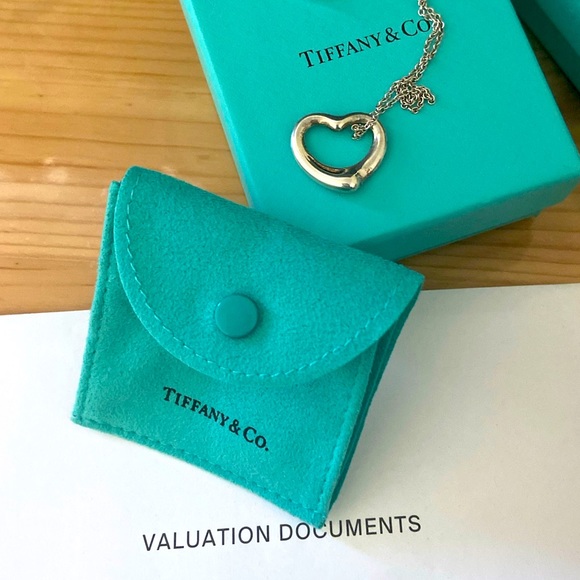 Tiffany and Co Open Heart Necklace from the Elsa Peretti Collection - Picture 1 of 6